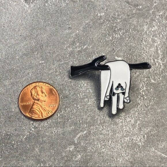 Lord Nermal Cat Hanging Enamel Pin/ Brooch Lapel - Picture 2 of 4